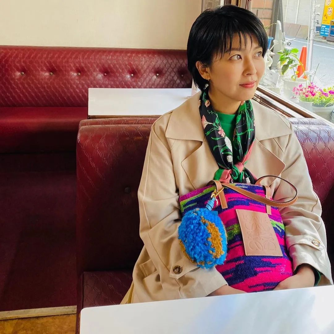 松隆子完美示范霸道女总裁的正确穿搭