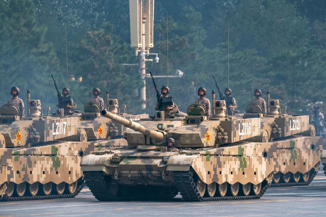 兵器工业集团研制生产的99a主战坦克参加庆祝新中国成立70周年阅兵式.