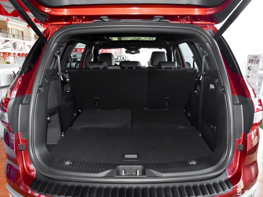 越野性能出众的大空间suv 小哥带你一起看福特撼路者