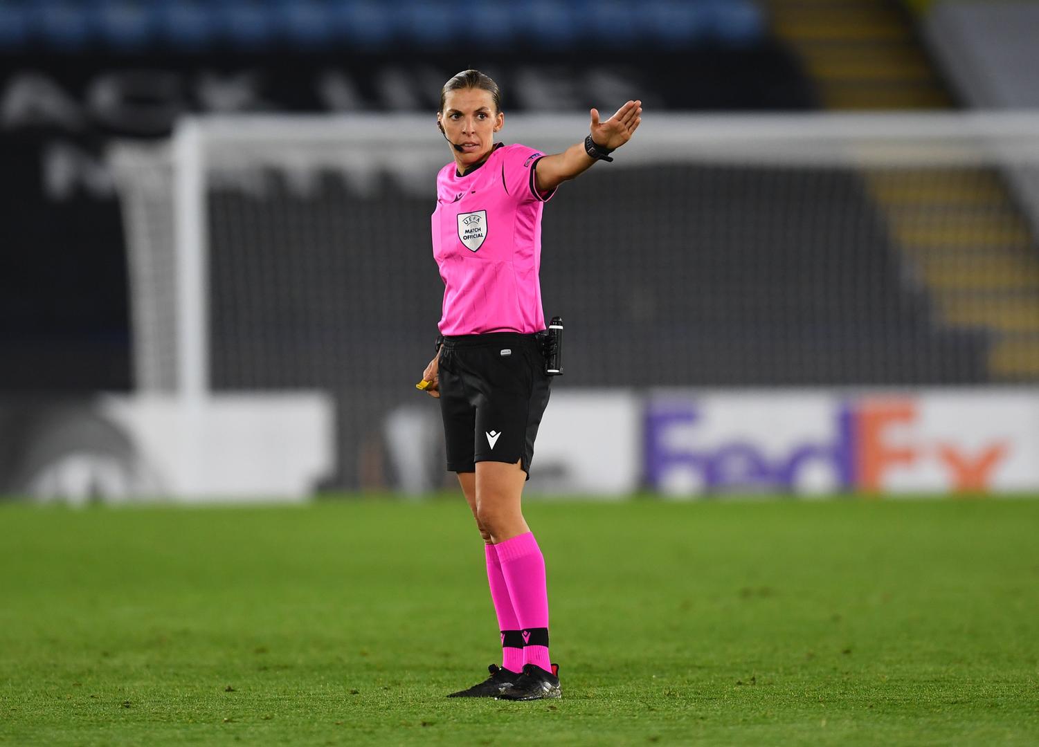 欧洲杯揭幕战今夜打响 法国女裁判执法，帅哥球队意大利能否占便宜？休闲区蓝鸢梦想 - Www.slyday.coM