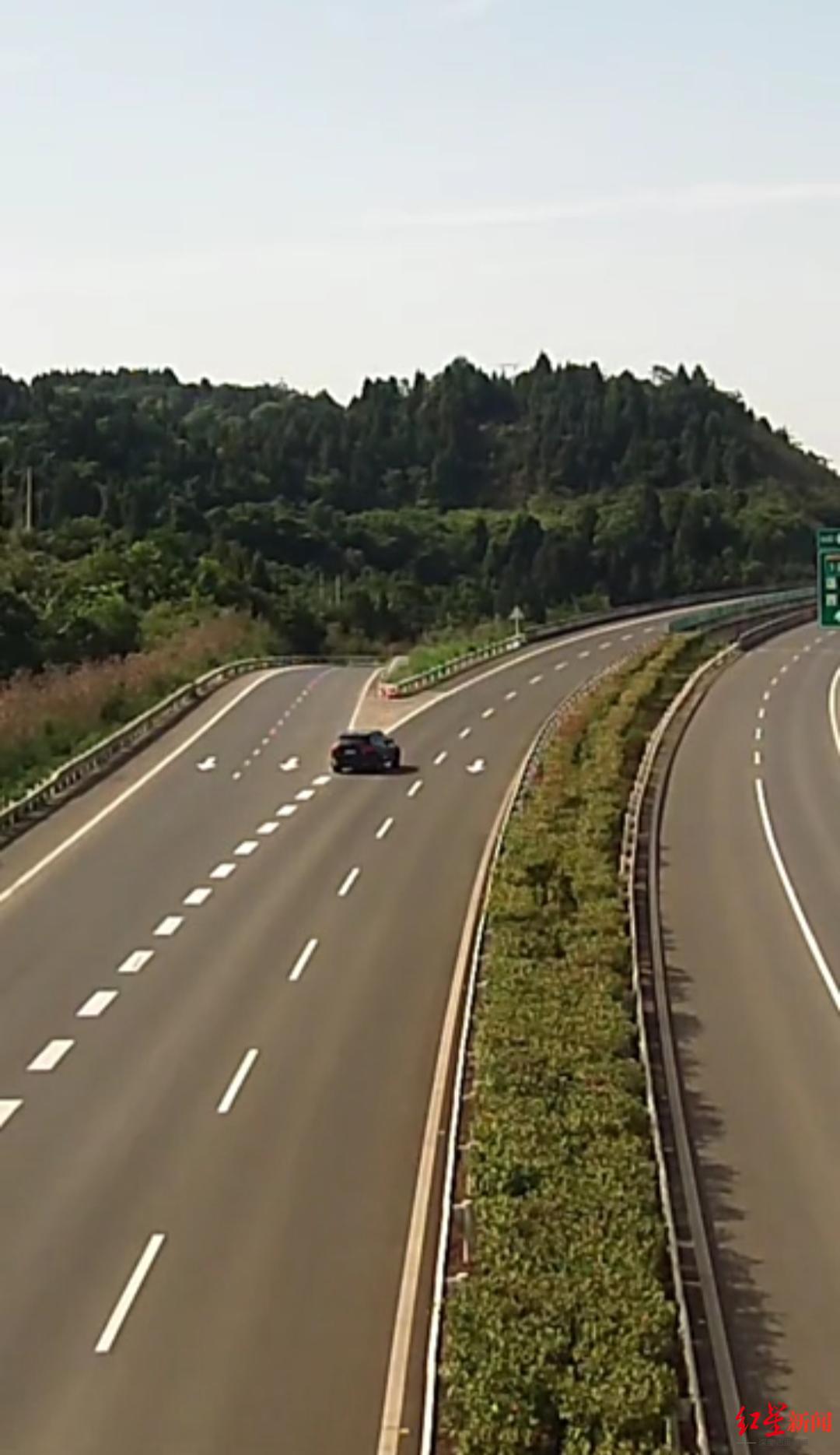 错过匝道口竟直接在高速路上掉头逆行司机被扣12分罚200元