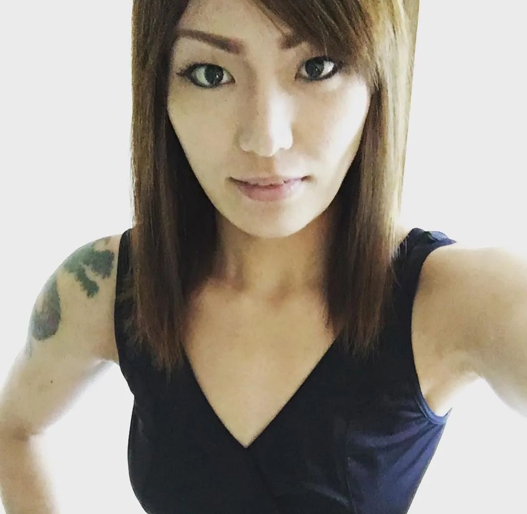 日本黑社会大姐大生子后被丈夫抛弃化身最强单身妈妈一天只睡3小时成