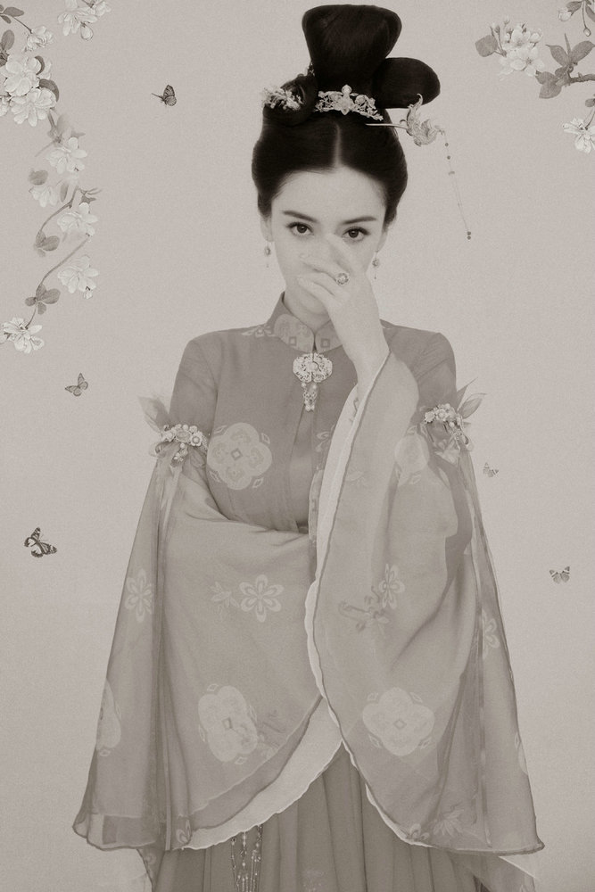 angelababy穿古风红衣头戴金簪 嫣然一笑温婉动人|云袖|angelababy_新