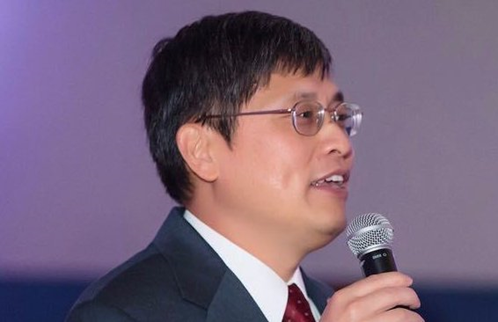 王朝阳院士创飞行汽车电池性能记录,充电速度是特斯拉的4倍!