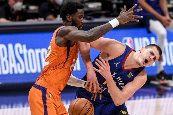 约基奇本赛季被艾顿防守时,一共80投31中并有7次失误|约基奇|掘金