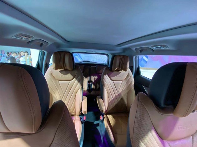 奇瑞瑞虎8 plus六座版上市 售14.59-15.29万元