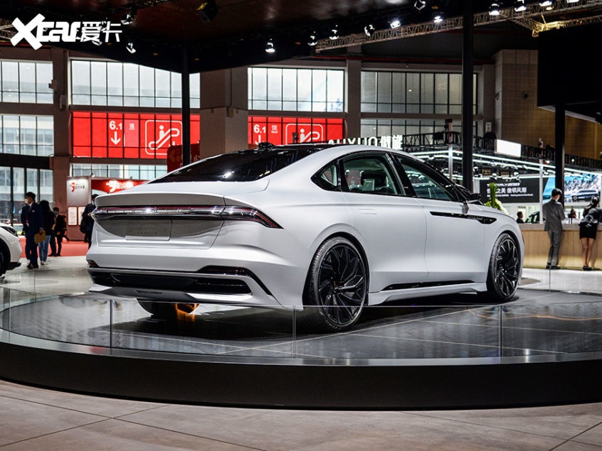 林肯zephyr量产版于年内首发 内饰抢眼