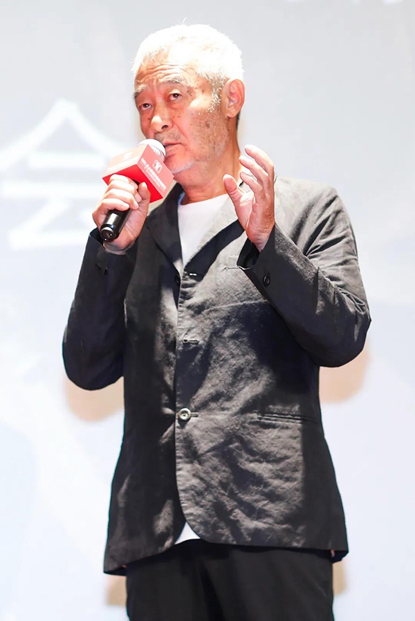 窦靖童新片上影节首映:田壮壮希望"奇葩"种子开花结果
