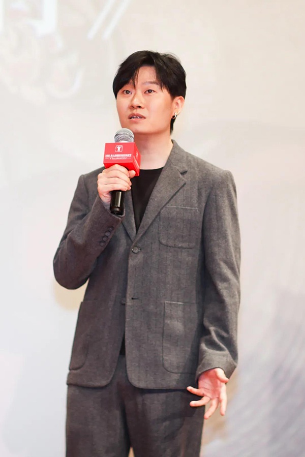 窦靖童新片上影节首映田壮壮希望奇葩种子开花结果