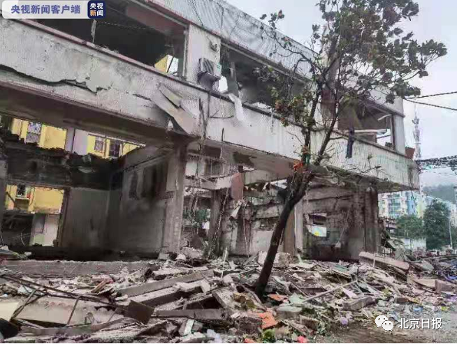 湖北十堰爆炸事故已致25人死亡休闲区蓝鸢梦想 - Www.slyday.coM
