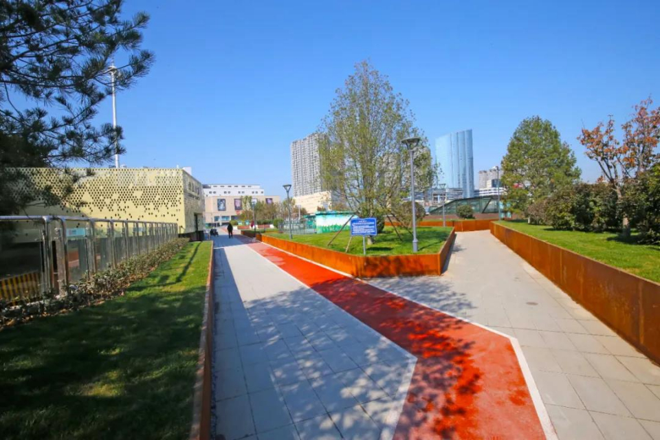 白浪河绿地广场提升改造项目主广场通过竣工验收|潍坊市_新浪新闻