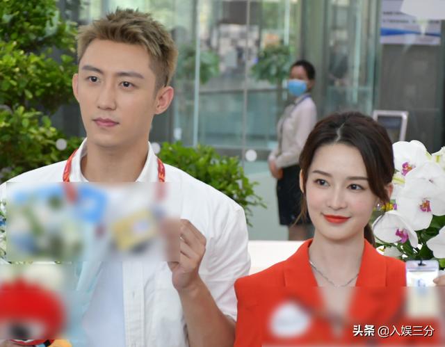 李沁和黄景瑜一起扫楼,一身红裙好养眼,生图下的身材绝绝子