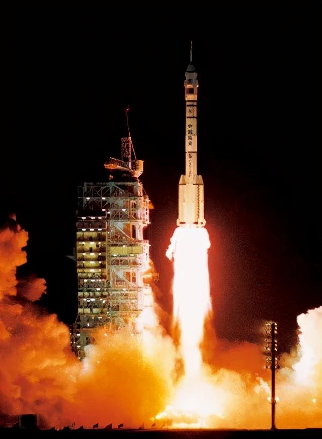 神舟一号发射升空自2003年起,从我国首艘载人飞船神舟五号升空,到神舟