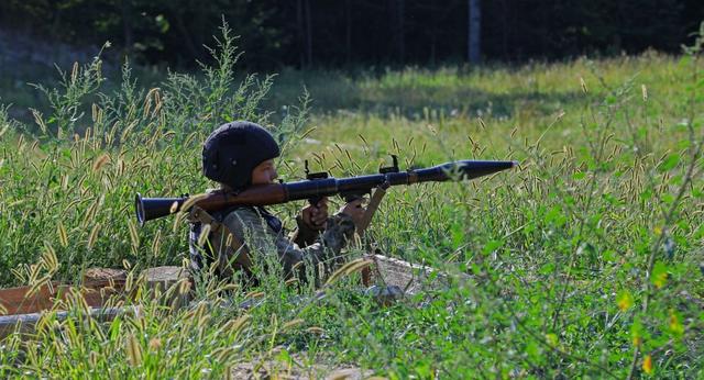 全球每年非法生产数十万枚俄rpg7火箭筒仿制弹