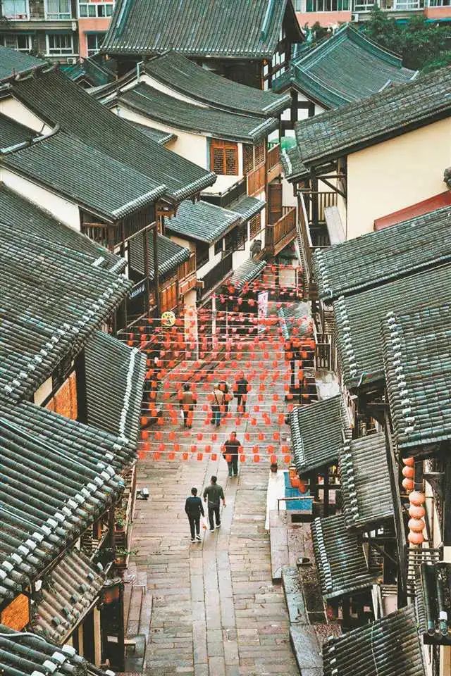 天青色等烟雨 我在黄桷垭老街等你 重庆市 新浪新闻