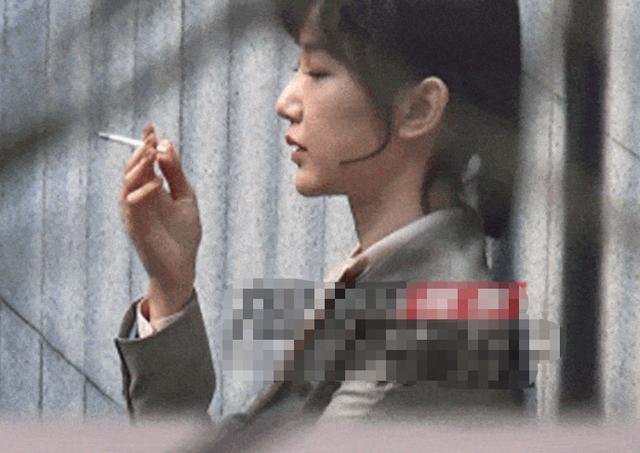 毛晓彤抽烟戏份路透曝光,侧脸颜值太高了,粉丝忙着留言澄清