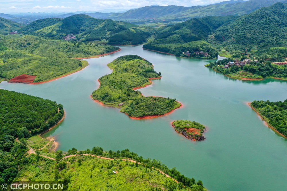 守住绿水青山建设美丽乡村