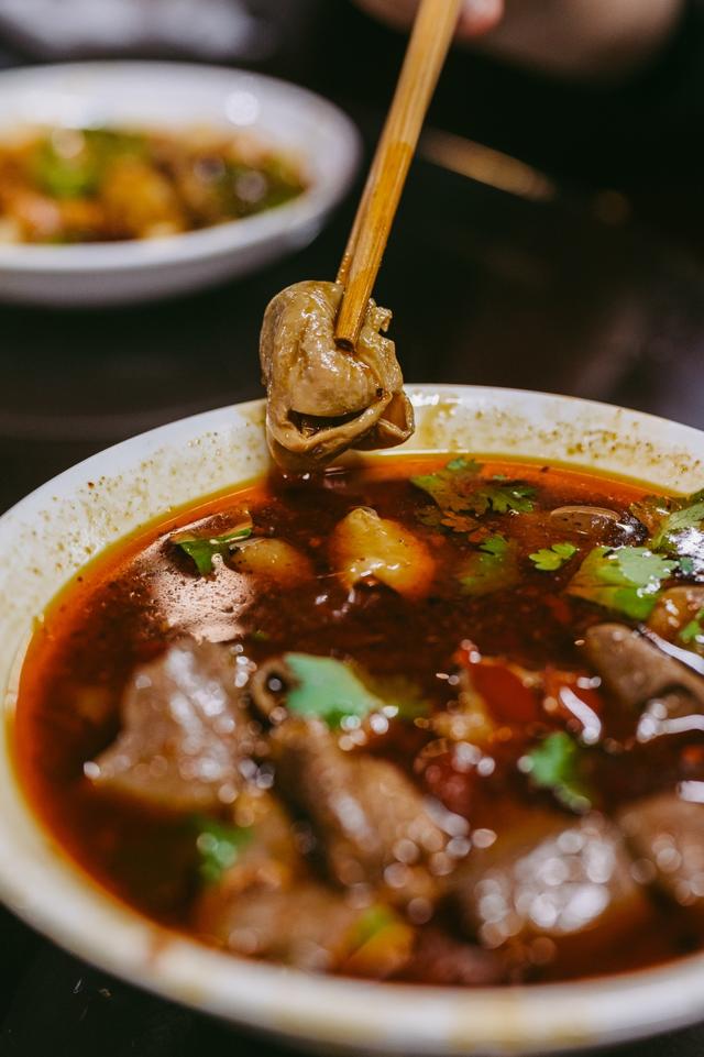 提档片区消费新体验 九龙坡商圈邀市民评选美食老店