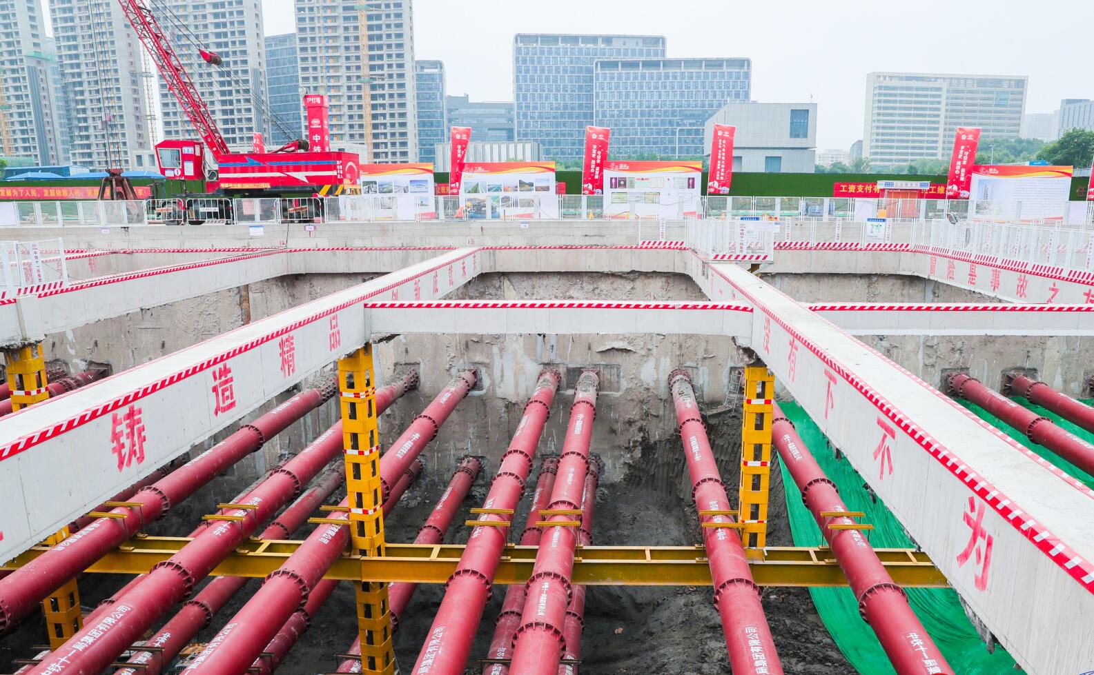 绷紧安全生产之弦 南京地铁9号线项目开展基坑涌水涌砂应急演练