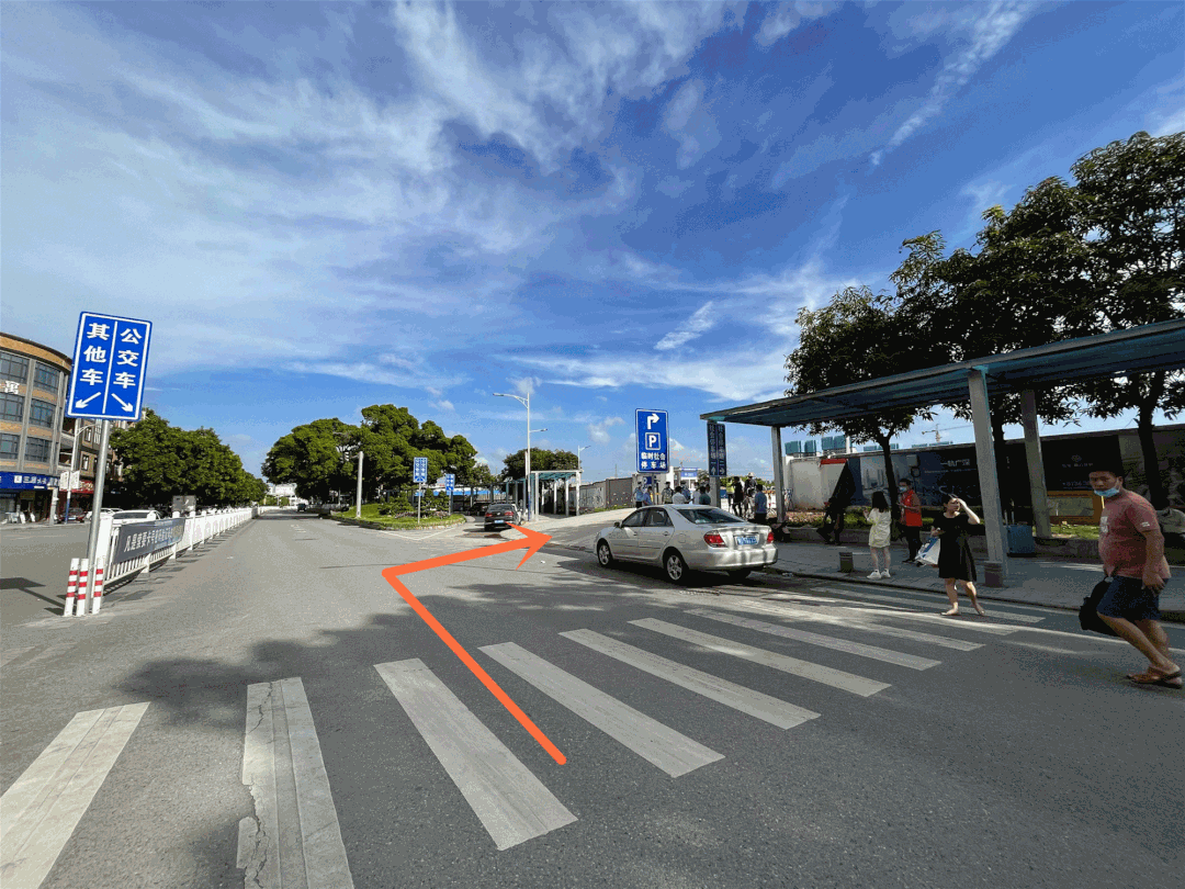 临时停车场选址环湖路榕树头靠近公交站场一侧的东实地块