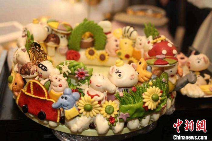 “80后”小伙开特色馒头店：百变造型馋哭小食客休闲区蓝鸢梦想 - Www.slyday.coM