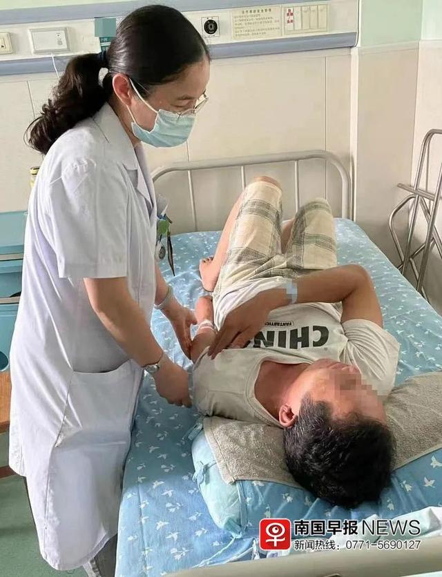 广西男子在草地坐了会,竟高烧40°不退!一查原来是