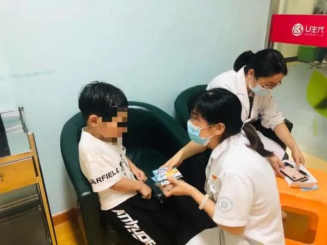 暖心！杭州五岁男孩走失，疫苗接种医生们当起了“临时妈妈”