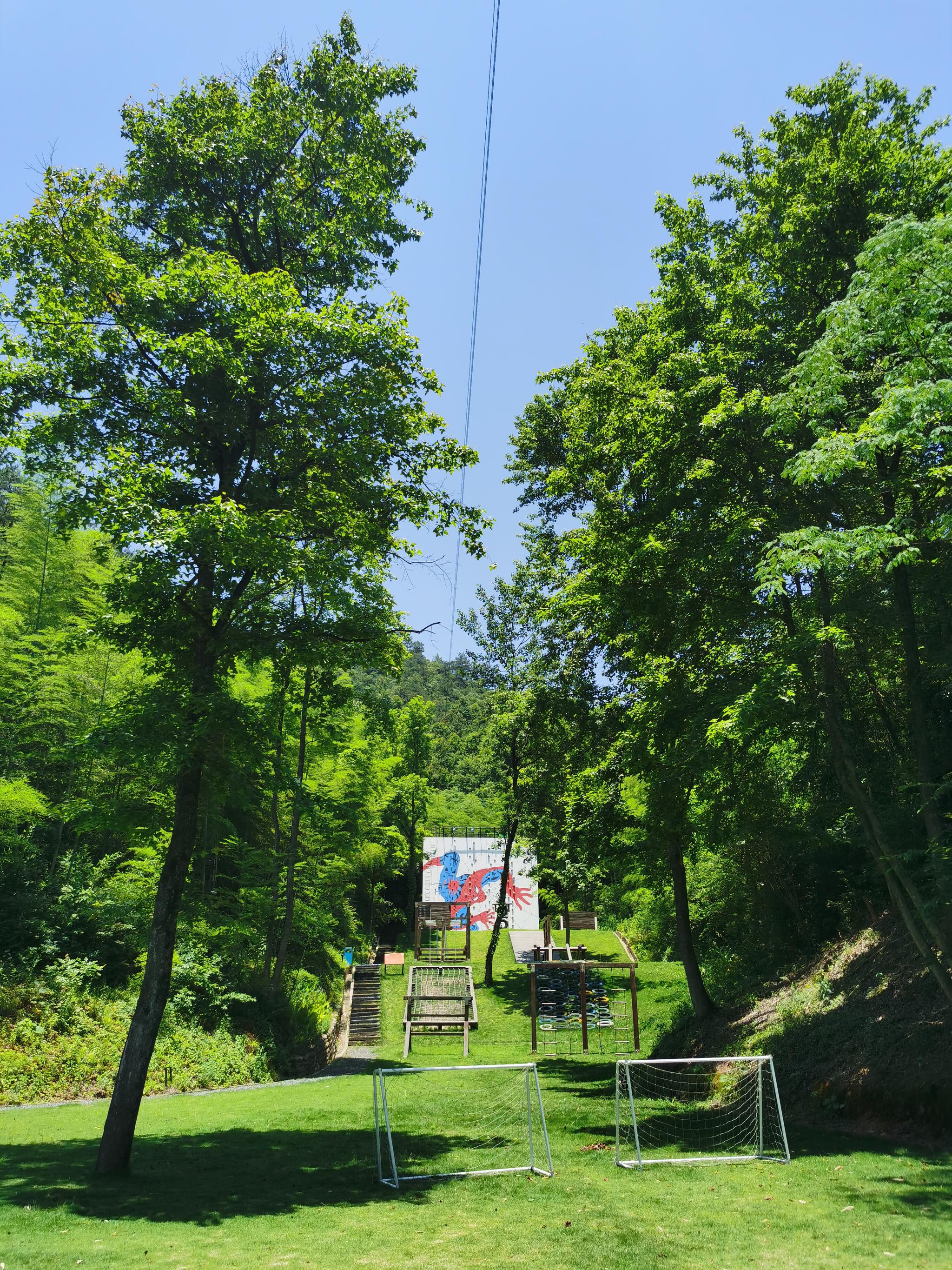 安吉五峰山有个运动村