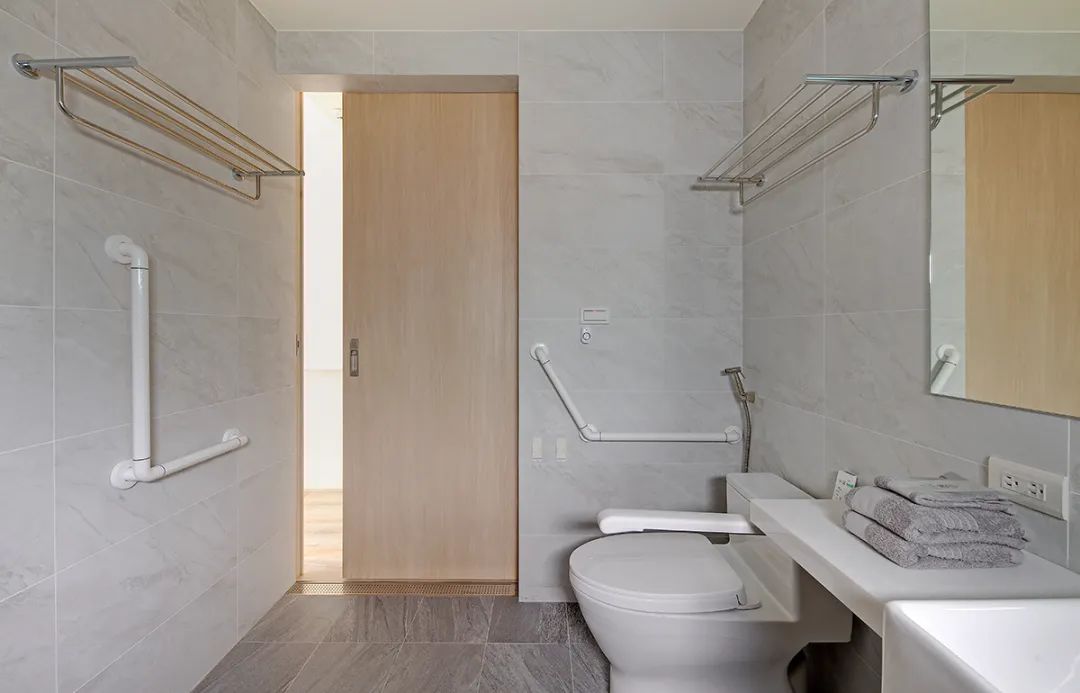 今日屋主丨为老年人改造90㎡老屋无障碍设计也可以很好看