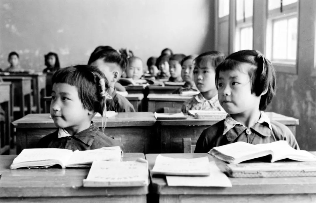 "私塾改良"时期的儿童学堂,北京,20世纪30年代云志艺术馆/提供童年