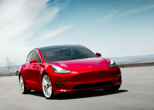 资料图片:特斯拉model 3汽车