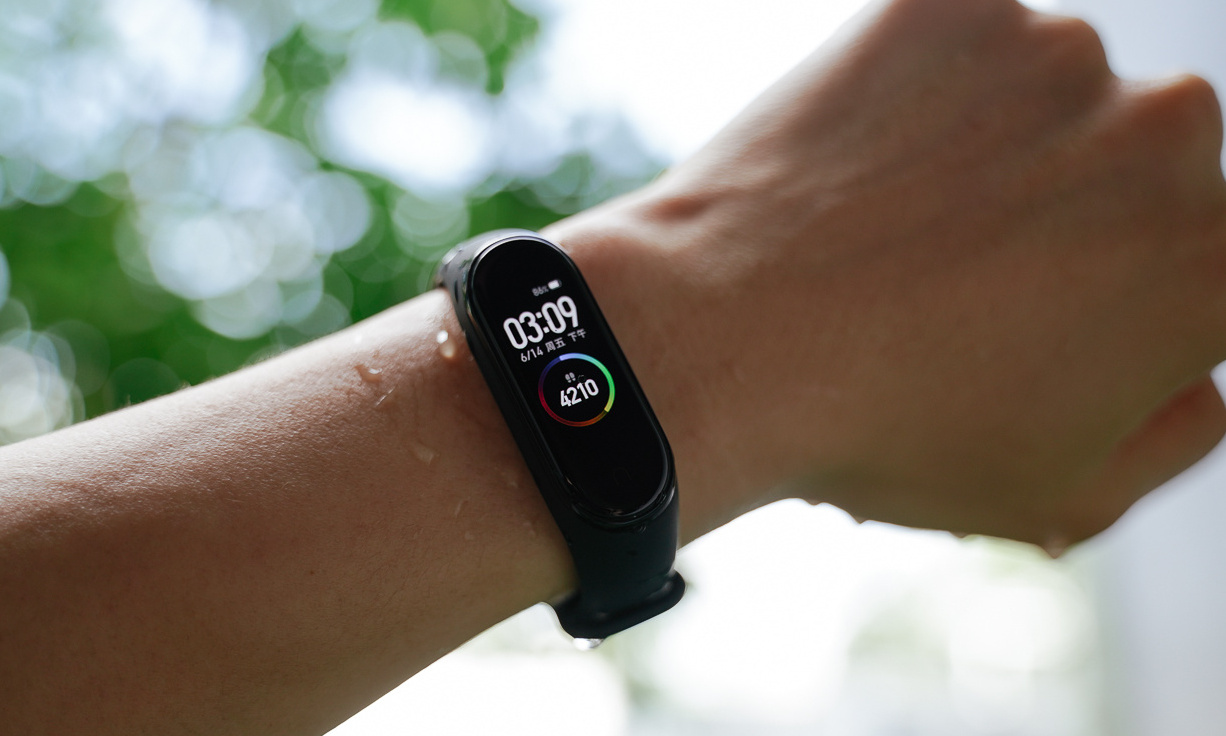 300万小米手环6最新销量公布果然性价比才是杀手锏