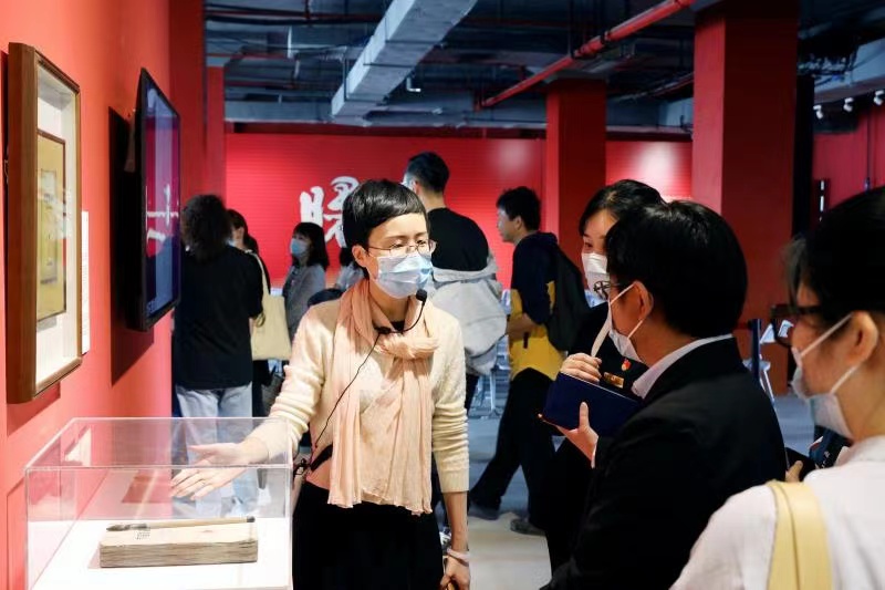 “曙光展”闭幕：感动发生在现场，常有观众被作品“击中”休闲区蓝鸢梦想 - Www.slyday.coM