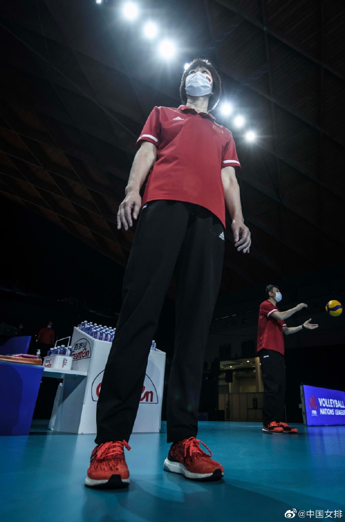 中国女排提前无缘世界联赛四强：今夜对阵全胜美国，模拟奥运休闲区蓝鸢梦想 - Www.slyday.coM
