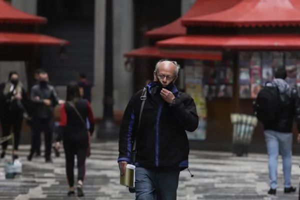 外媒 巴西新冠死亡人数超过50万人 疫情 巴西 路透社 新浪军事 新浪网