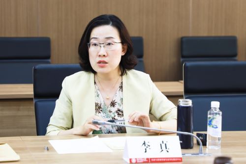 首席人才官齐聚华师大经管学部研讨会共论数字时代校企协同育人新机制