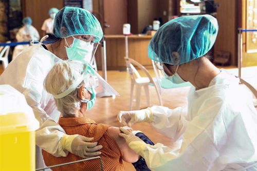 接种疫苗后台湾62人猝死 最年轻者仅42岁休闲区蓝鸢梦想 - Www.slyday.coM