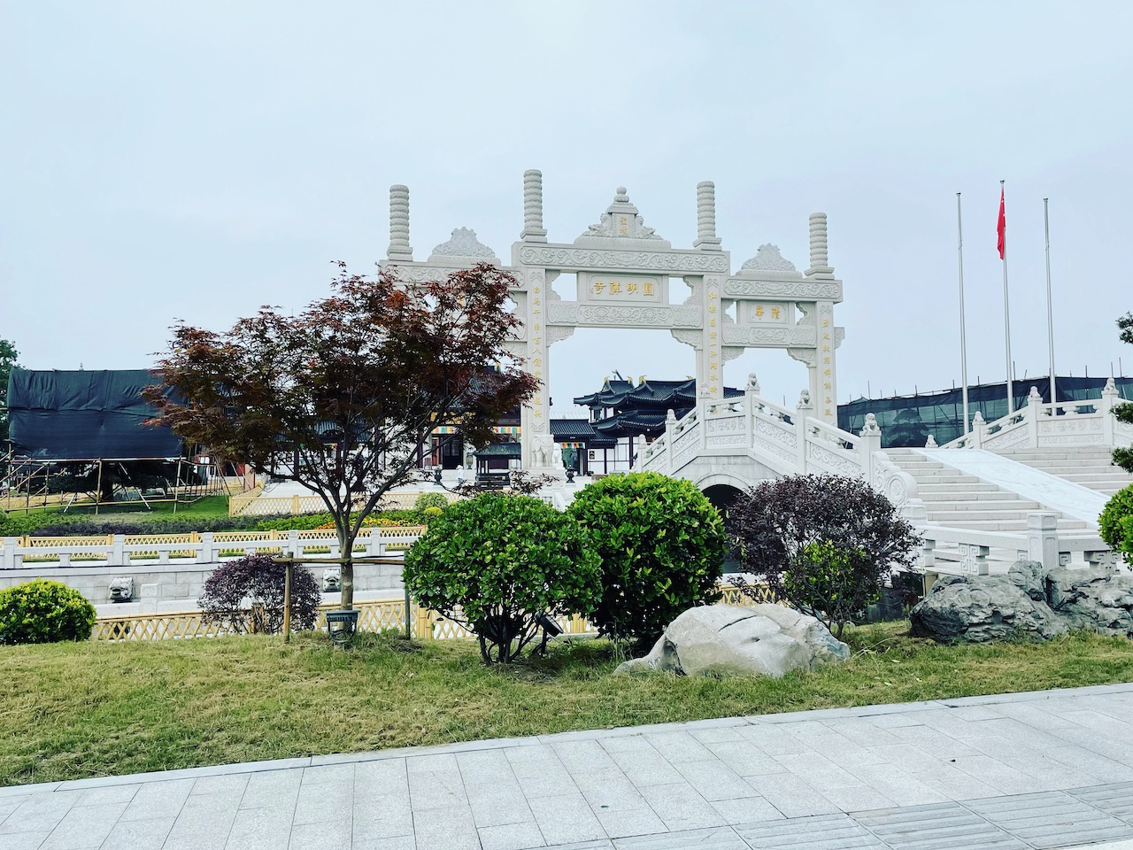 小镇盛泽走上t台的千年绸都