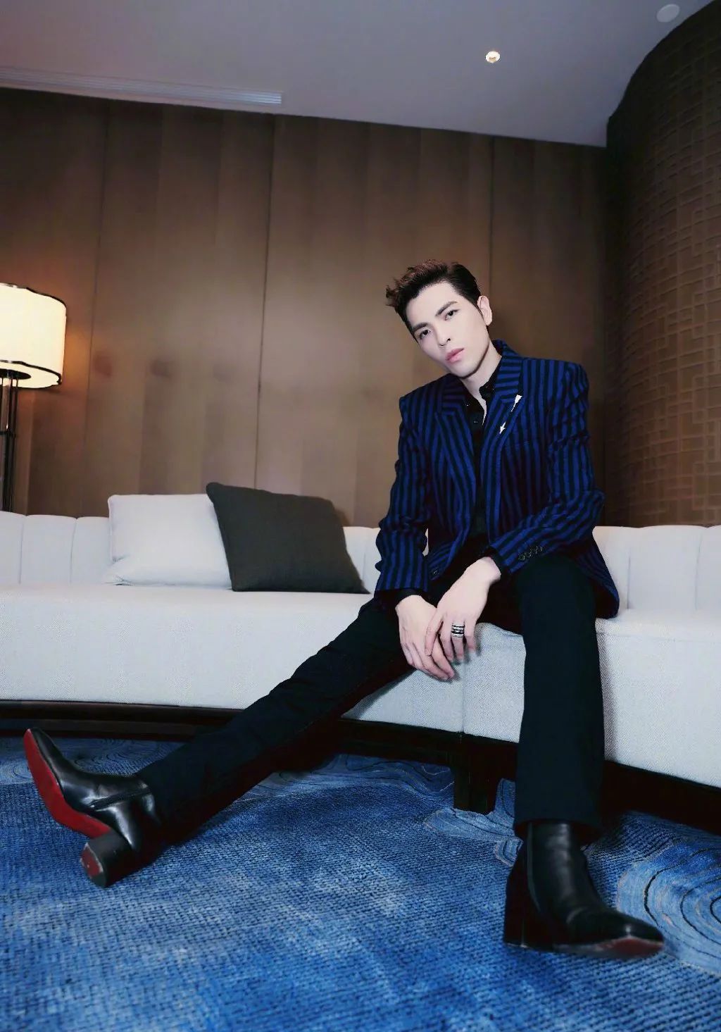 最近没有翻车的男星造型都在这里了