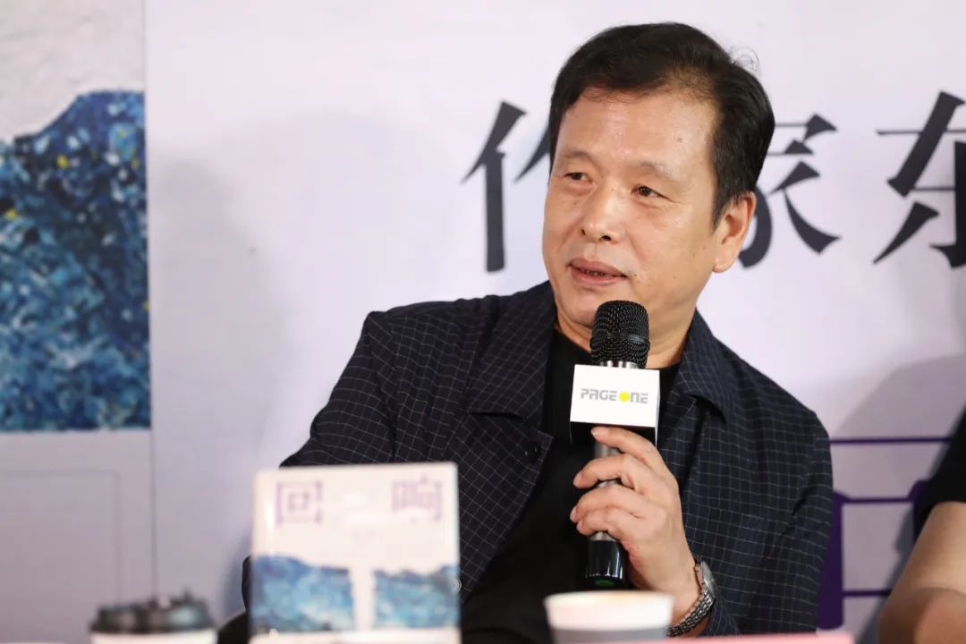 格非等先锋小说作家之后的重要作家之一,他与毕飞宇,韩东,邱华栋,徐坤