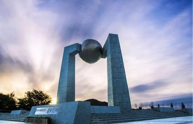 汕头市南澳县青澳湾北回归线标志塔