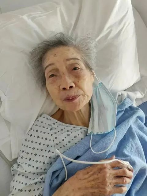 美国华裔老太太安受伤后住院照.家属供图