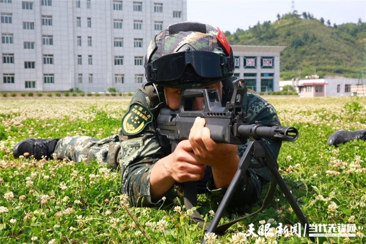 不惧"烤验",看武警官兵如何斗高温,战酷暑!