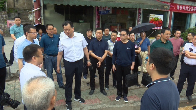 刘向阳实地深度调研市容市貌改善工作|怀化市_新浪新闻