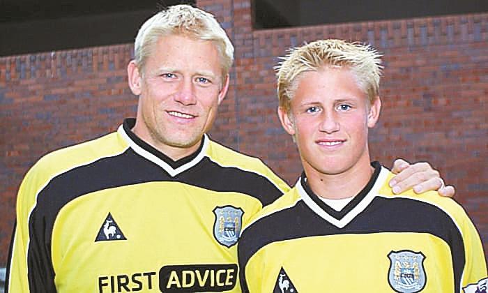 细数欧洲杯父子兵|舒梅切尔|基耶萨|布林德_新浪新闻