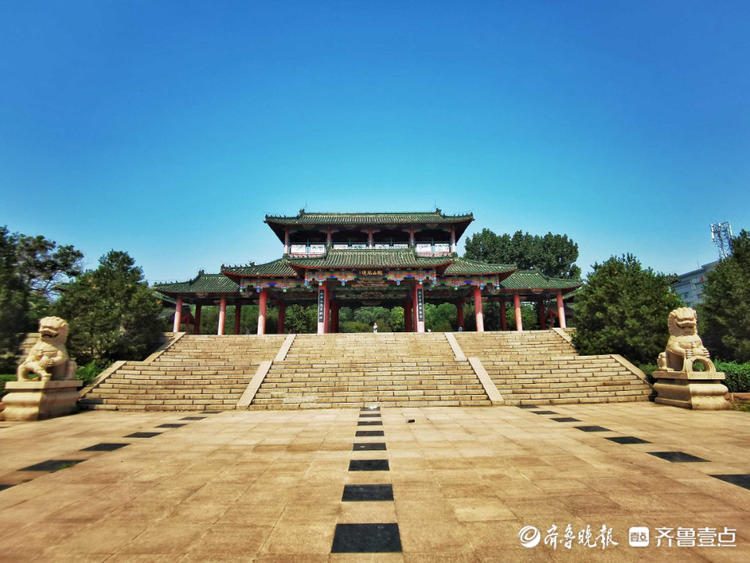 情报站|航拍!济南鲍山公园风景美如画,健步休闲好去处哦