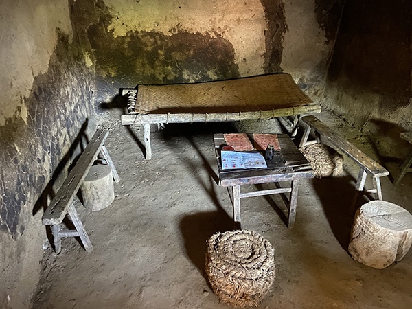 澎湃红色大巴在小岗村:"大包干"带头人认出旧照片中的自己|农村改革