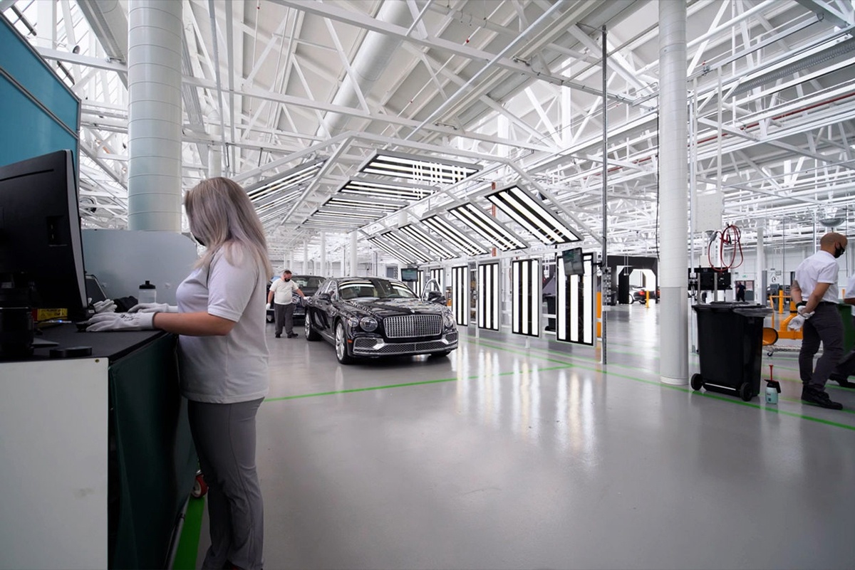 严苛把控质量 宾利汽车总装车间开设"品质中心"