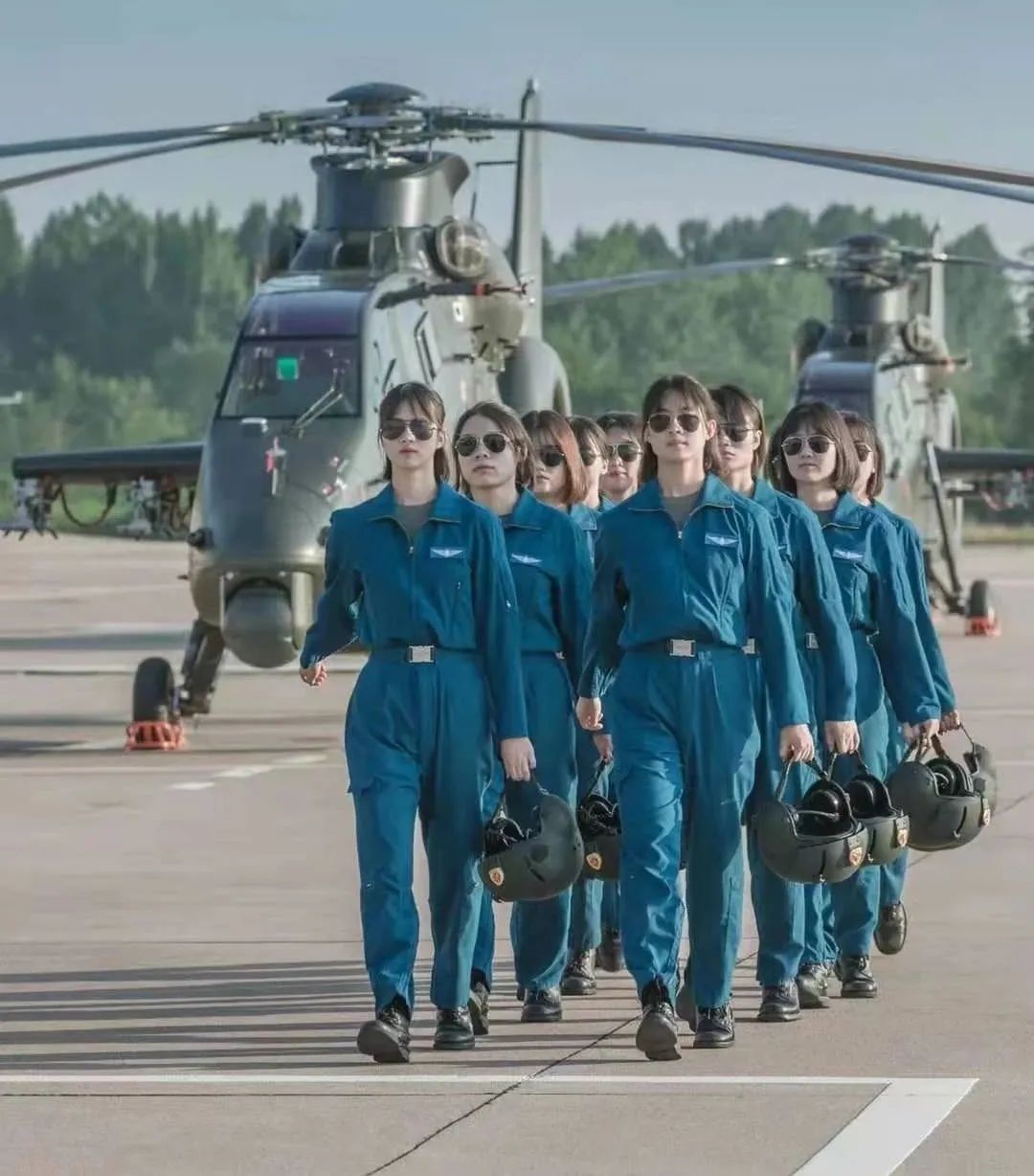 陆军首批女飞行学员即将毕业：13项考核全部通过，成绩优异