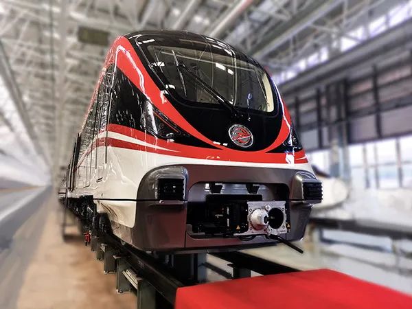 首列出口欧洲双层动车组的背后面临多重挑战忠旺方案卓有成效